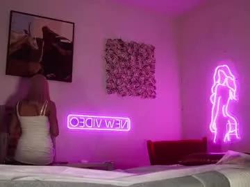 Girls: Stay up-to-date with the new immersive cumshows range and check-out the cutest escorts exhibit their wet clitoris and sweet physiques as they strip off and climax.
