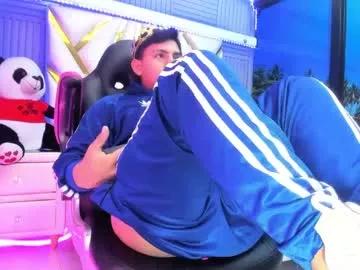 richi_montes from Chaturbate is Freechat