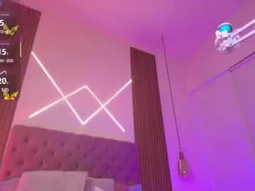 Girls: Stay up-to-date with the new immersive cumshows range and check-out the cutest escorts exhibit their wet clitoris and sweet physiques as they strip off and climax.