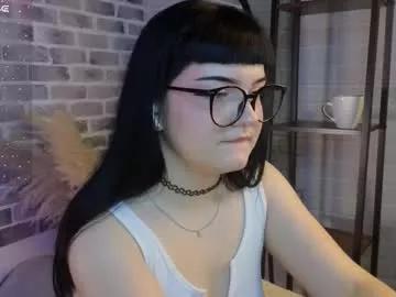 Girls: Stay up-to-date with the new immersive cumshows range and check-out the cutest escorts exhibit their wet clitoris and sweet physiques as they strip off and climax.