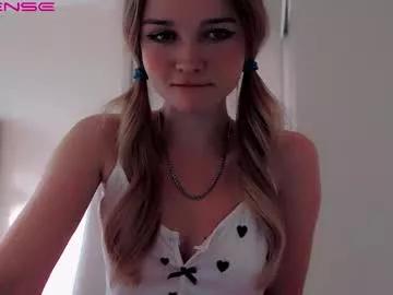 Girls: Stay up-to-date with the new immersive cumshows range and check-out the cutest escorts exhibit their wet clitoris and sweet physiques as they strip off and climax.
