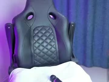 Girls: Stay up-to-date with the new immersive cumshows range and check-out the cutest escorts exhibit their wet clitoris and sweet physiques as they strip off and climax.