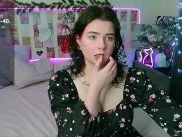 Girls: Stay up-to-date with the new immersive cumshows range and check-out the cutest escorts exhibit their wet clitoris and sweet physiques as they strip off and climax.
