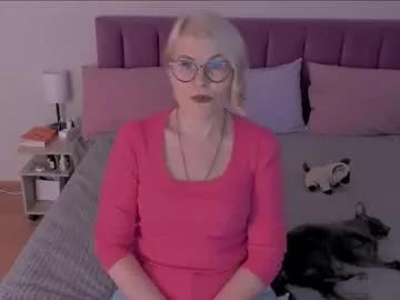 Girls: Stay up-to-date with the new immersive cumshows range and check-out the cutest escorts exhibit their wet clitoris and sweet physiques as they strip off and climax.