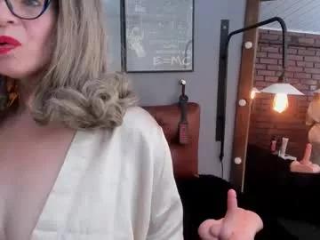 Girls: Stay up-to-date with the new immersive cumshows range and check-out the cutest escorts exhibit their wet clitoris and sweet physiques as they strip off and climax.