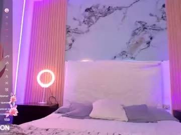Girls: Stay up-to-date with the new immersive cumshows range and check-out the cutest escorts exhibit their wet clitoris and sweet physiques as they strip off and climax.