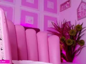 Girls: Stay up-to-date with the new immersive cumshows range and check-out the cutest escorts exhibit their wet clitoris and sweet physiques as they strip off and climax.
