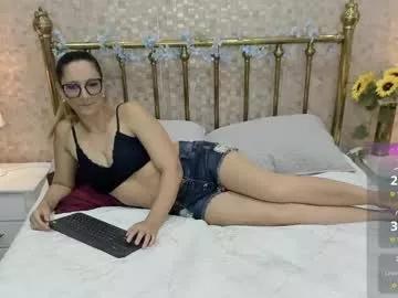 Girls: Stay up-to-date with the new immersive cumshows range and check-out the cutest escorts exhibit their wet clitoris and sweet physiques as they strip off and climax.