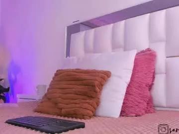 Girls: Stay up-to-date with the new immersive cumshows range and check-out the cutest escorts exhibit their wet clitoris and sweet physiques as they strip off and climax.