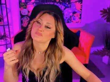 Girls: Stay up-to-date with the new immersive cumshows range and check-out the cutest escorts exhibit their wet clitoris and sweet physiques as they strip off and climax.