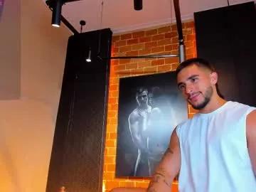 Girls: Stay up-to-date with the new immersive cumshows range and check-out the cutest escorts exhibit their wet clitoris and sweet physiques as they strip off and climax.