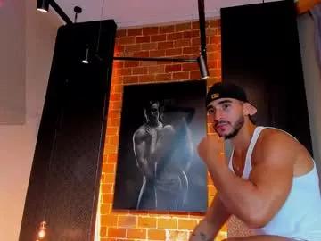 Girls: Stay up-to-date with the new immersive cumshows range and check-out the cutest escorts exhibit their wet clitoris and sweet physiques as they strip off and climax.