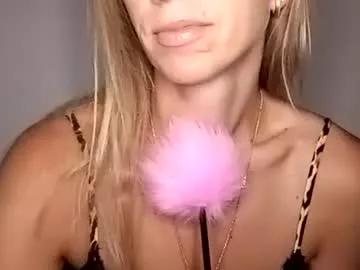 Girls: Stay up-to-date with the new immersive cumshows range and check-out the cutest escorts exhibit their wet clitoris and sweet physiques as they strip off and climax.