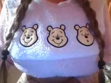 Girls: Stay up-to-date with the new immersive cumshows range and check-out the cutest escorts exhibit their wet clitoris and sweet physiques as they strip off and climax.