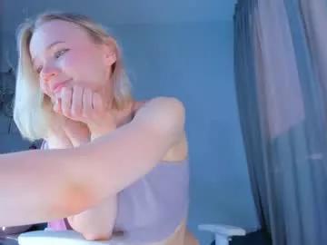 Girls: Stay up-to-date with the new immersive cumshows range and check-out the cutest escorts exhibit their wet clitoris and sweet physiques as they strip off and climax.