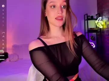 Shy_bee webcams show profile image 
