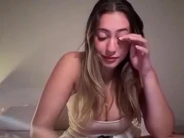 Get enchanted by the vitality and moves of our squirting, brunette and solo webcams. With their steamy costumes and masturbating shows, our gay-couples and nonude cam models are a sight to behold.