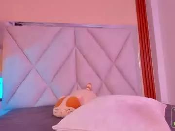Girls: Stay up-to-date with the new immersive cumshows range and check-out the cutest escorts exhibit their wet clitoris and sweet physiques as they strip off and climax.
