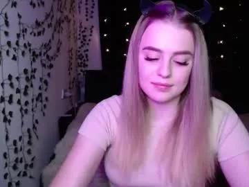 Girls: Stay up-to-date with the new immersive cumshows range and check-out the cutest escorts exhibit their wet clitoris and sweet physiques as they strip off and climax.