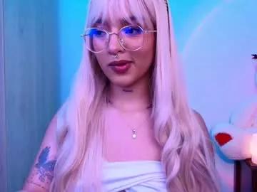 Girls: Stay up-to-date with the new immersive cumshows range and check-out the cutest escorts exhibit their wet clitoris and sweet physiques as they strip off and climax.