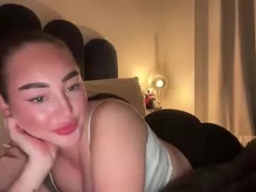 Girls: Stay up-to-date with the new immersive cumshows range and check-out the cutest escorts exhibit their wet clitoris and sweet physiques as they strip off and climax.