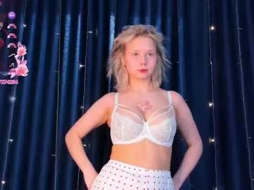 Girls: Stay up-to-date with the new immersive cumshows range and check-out the cutest escorts exhibit their wet clitoris and sweet physiques as they strip off and climax.