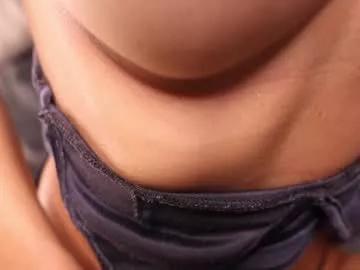 Get enchanted by the vitality and moves of our squirting, brunette and solo webcams. With their steamy costumes and masturbating shows, our gay-couples and nonude cam models are a sight to behold.