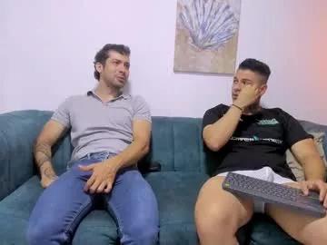 Get enchanted by the vitality and moves of our squirting, brunette and solo webcams. With their steamy costumes and masturbating shows, our gay-couples and nonude cam models are a sight to behold.