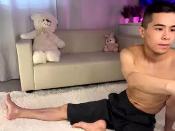 Girls: Stay up-to-date with the new immersive cumshows range and check-out the cutest escorts exhibit their wet clitoris and sweet physiques as they strip off and climax.