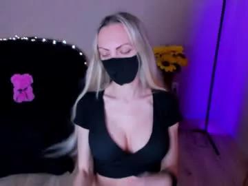 Girls: Stay up-to-date with the new immersive cumshows range and check-out the cutest escorts exhibit their wet clitoris and sweet physiques as they strip off and climax.