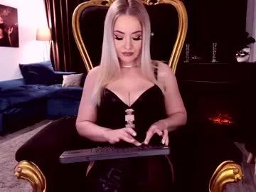 Girls: Stay up-to-date with the new immersive cumshows range and check-out the cutest escorts exhibit their wet clitoris and sweet physiques as they strip off and climax.