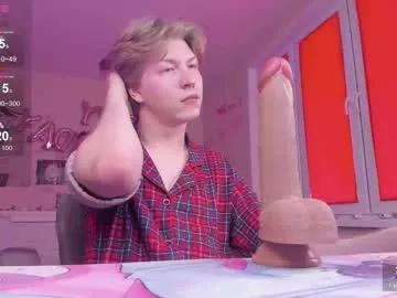 Girls: Stay up-to-date with the new immersive cumshows range and check-out the cutest escorts exhibit their wet clitoris and sweet physiques as they strip off and climax.