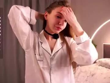 Girls: Stay up-to-date with the new immersive cumshows range and check-out the cutest escorts exhibit their wet clitoris and sweet physiques as they strip off and climax.