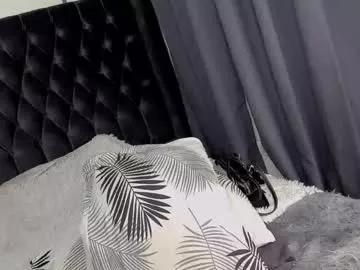 Girls: Stay up-to-date with the new immersive cumshows range and check-out the cutest escorts exhibit their wet clitoris and sweet physiques as they strip off and climax.