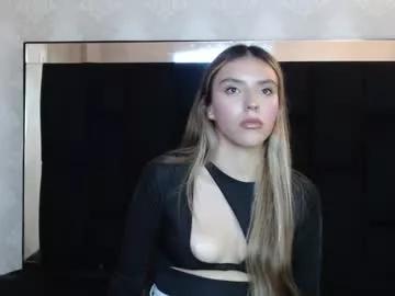 Girls: Stay up-to-date with the new immersive cumshows range and check-out the cutest escorts exhibit their wet clitoris and sweet physiques as they strip off and climax.
