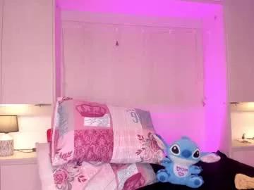 Girls: Stay up-to-date with the new immersive cumshows range and check-out the cutest escorts exhibit their wet clitoris and sweet physiques as they strip off and climax.
