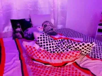 Girls: Stay up-to-date with the new immersive cumshows range and check-out the cutest escorts exhibit their wet clitoris and sweet physiques as they strip off and climax.