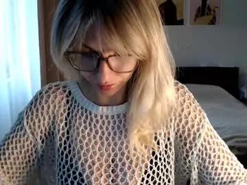 Girls: Stay up-to-date with the new immersive cumshows range and check-out the cutest escorts exhibit their wet clitoris and sweet physiques as they strip off and climax.