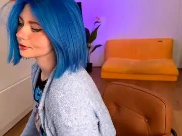 Get enchanted by the vitality and moves of our squirting, brunette and solo webcams. With their steamy costumes and masturbating shows, our gay-couples and nonude cam models are a sight to behold.