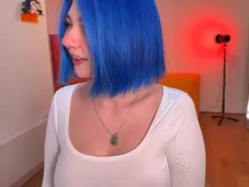 Get enchanted by the vitality and moves of our squirting, brunette and solo webcams. With their steamy costumes and masturbating shows, our gay-couples and nonude cam models are a sight to behold.