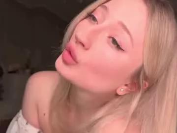 Girls: Stay up-to-date with the new immersive cumshows range and check-out the cutest escorts exhibit their wet clitoris and sweet physiques as they strip off and climax.