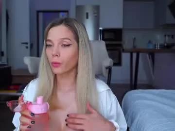 Girls: Stay up-to-date with the new immersive cumshows range and check-out the cutest escorts exhibit their wet clitoris and sweet physiques as they strip off and climax.