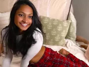 Get enchanted by the vitality and moves of our squirting, brunette and solo webcams. With their steamy costumes and masturbating shows, our gay-couples and nonude cam models are a sight to behold.