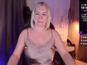 Girls: Stay up-to-date with the new immersive cumshows range and check-out the cutest escorts exhibit their wet clitoris and sweet physiques as they strip off and climax.