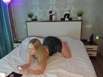 Girls: Stay up-to-date with the new immersive cumshows range and check-out the cutest escorts exhibit their wet clitoris and sweet physiques as they strip off and climax.