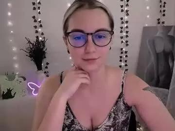 Girls: Stay up-to-date with the new immersive cumshows range and check-out the cutest escorts exhibit their wet clitoris and sweet physiques as they strip off and climax.