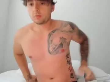 Get enchanted by the vitality and moves of our squirting, brunette and solo webcams. With their steamy costumes and masturbating shows, our gay-couples and nonude cam models are a sight to behold.