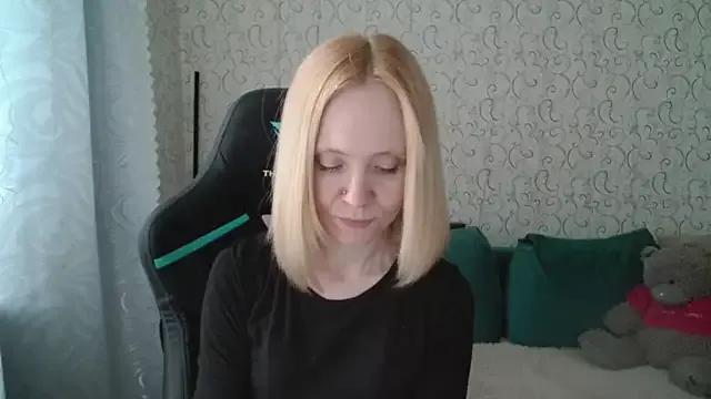 -luna_lovegood- from StripChat is Freechat