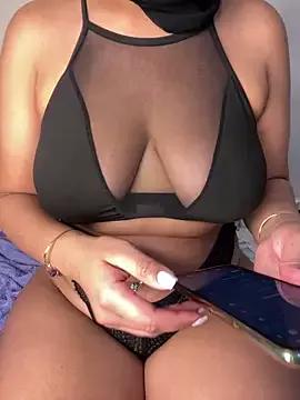 Girls: Stay up-to-date with the new immersive cumshows range and check-out the cutest escorts exhibit their wet clitoris and sweet physiques as they strip off and climax.