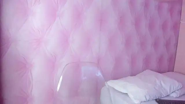 Girls: Stay up-to-date with the new immersive cumshows range and check-out the cutest escorts exhibit their wet clitoris and sweet physiques as they strip off and climax.